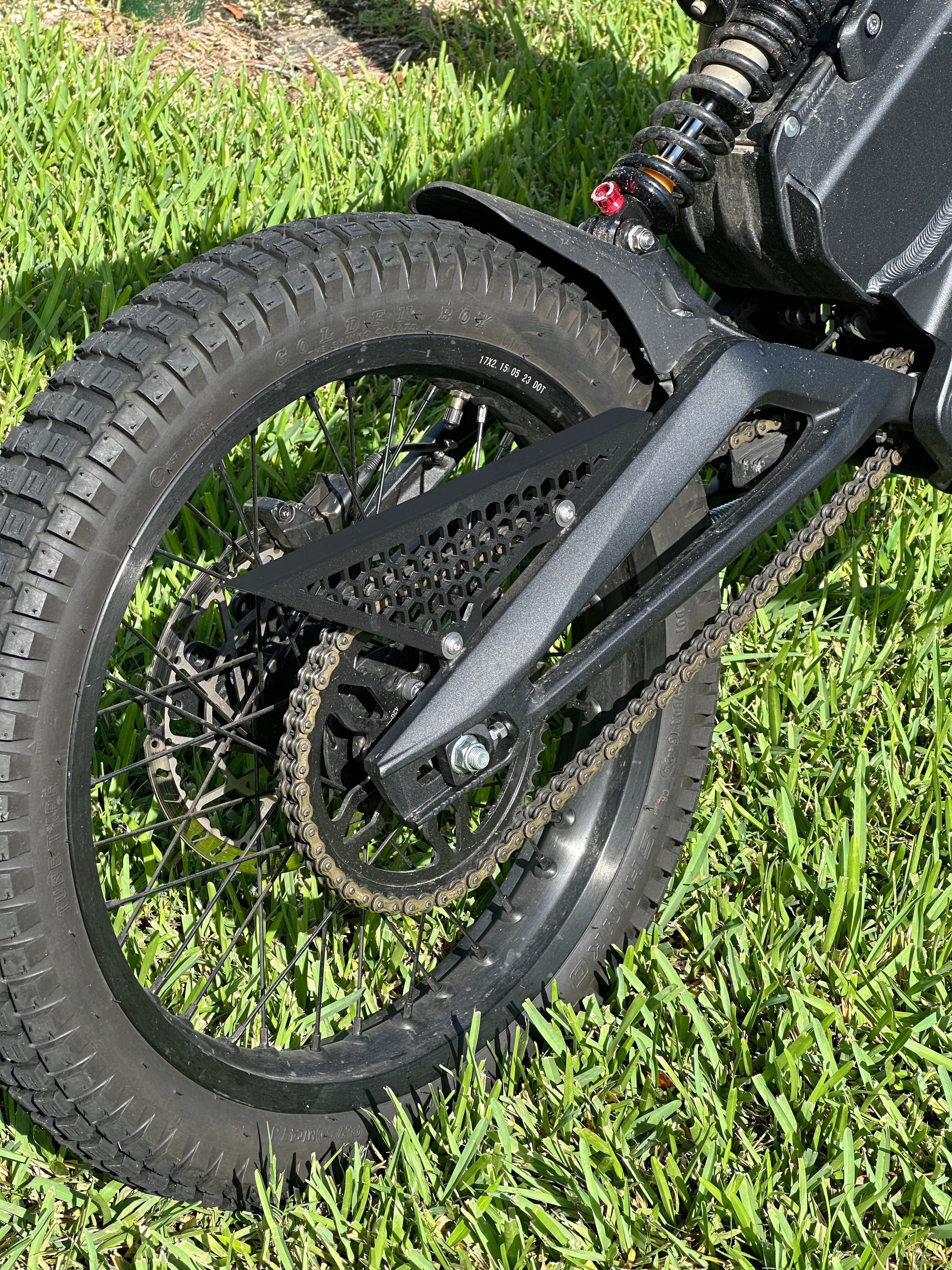 “STINGER” CHAIN GUARD