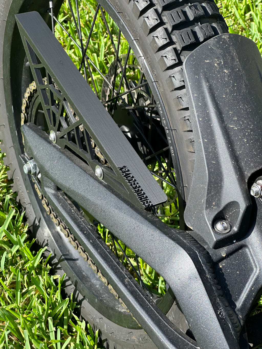 “ARACHNID” CHAIN GUARD